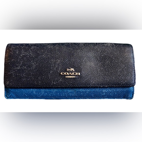 Coach Handbags - COACH Wallet